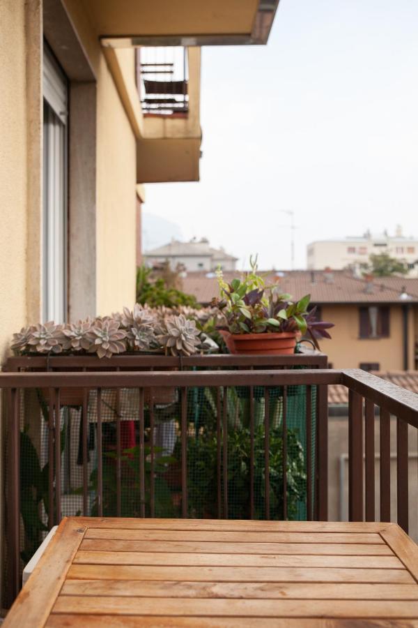 Cozy Lake Como Apartments Valmadrera Exterior foto