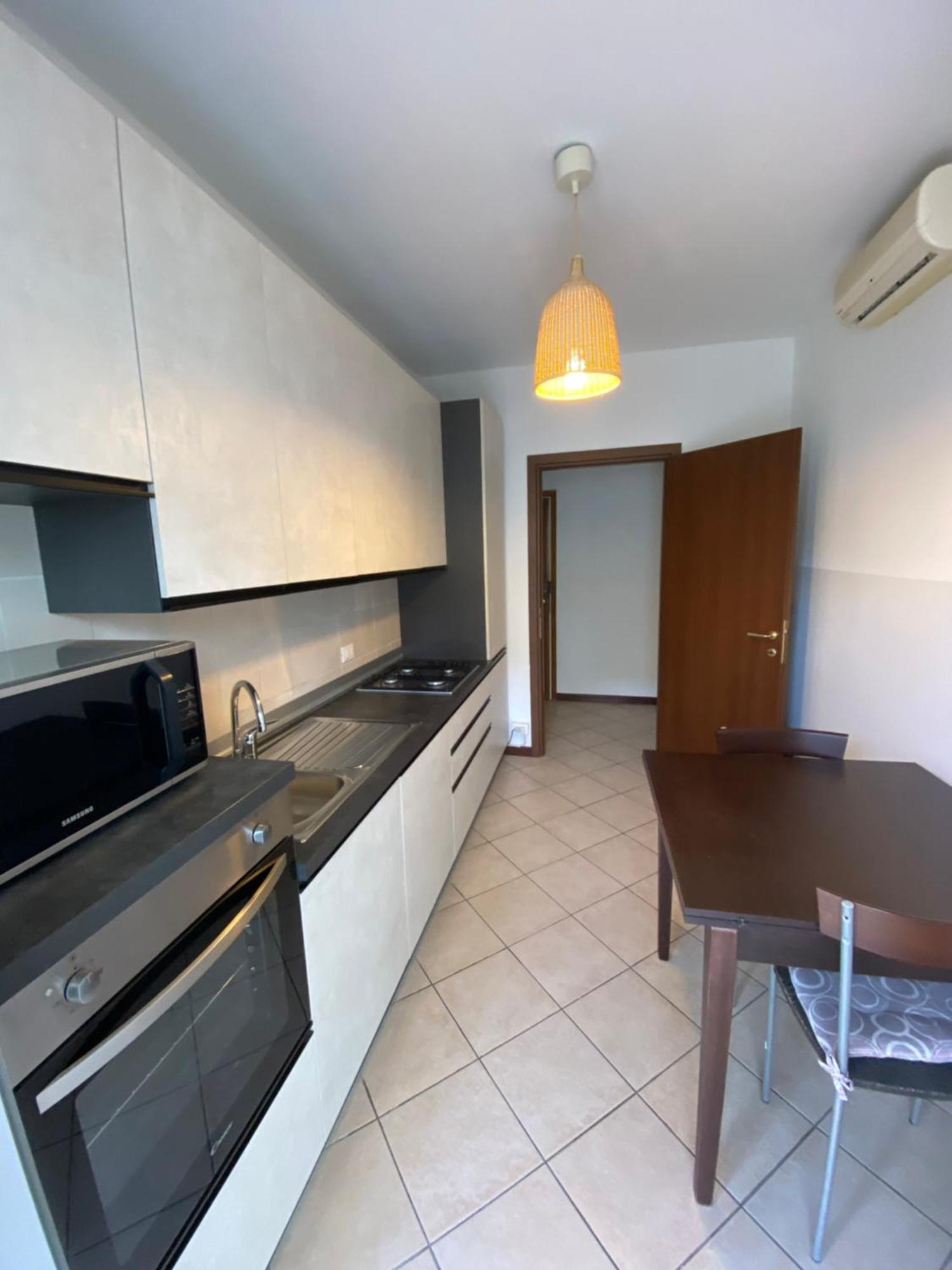 Cozy Lake Como Apartments Valmadrera Exterior foto